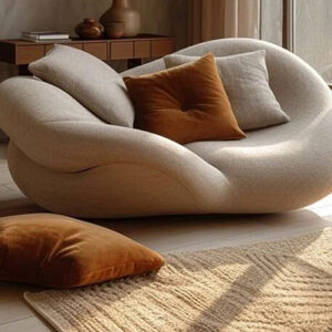 Contemporary Curved Lounge Chair